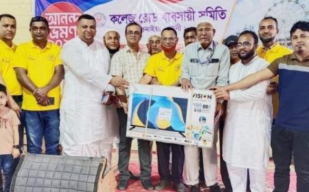 বর্নাঢ্য আয়োজনে ছাগলনাইয়া কলেজ রোড ব্যবসায়ী সমিতির আনন্দ ভ্রমণ সম্পন্ন